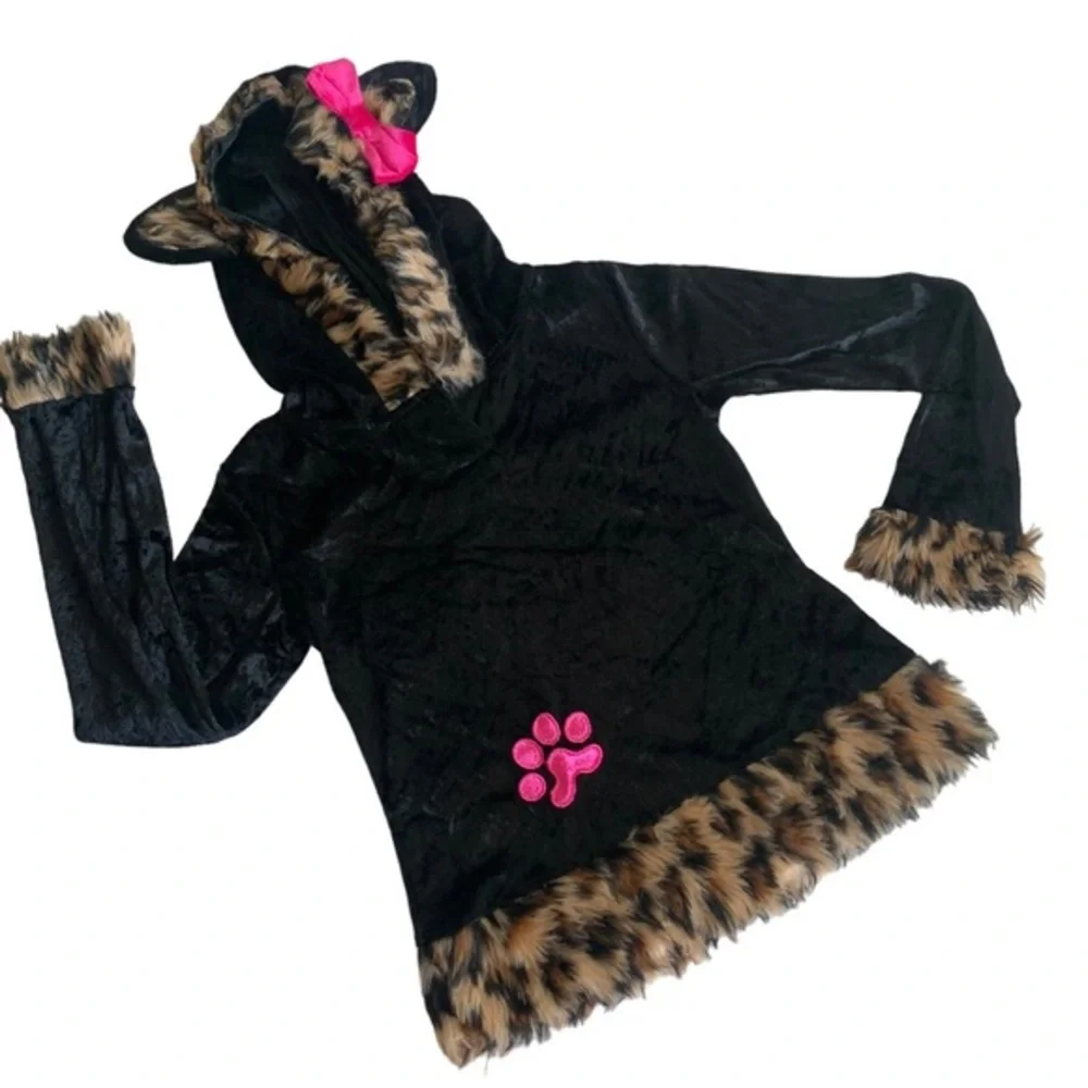 CostumesUSA Leopard GRRRL child costume medium 8-10, 2 piece, faux fur, tail NWT
